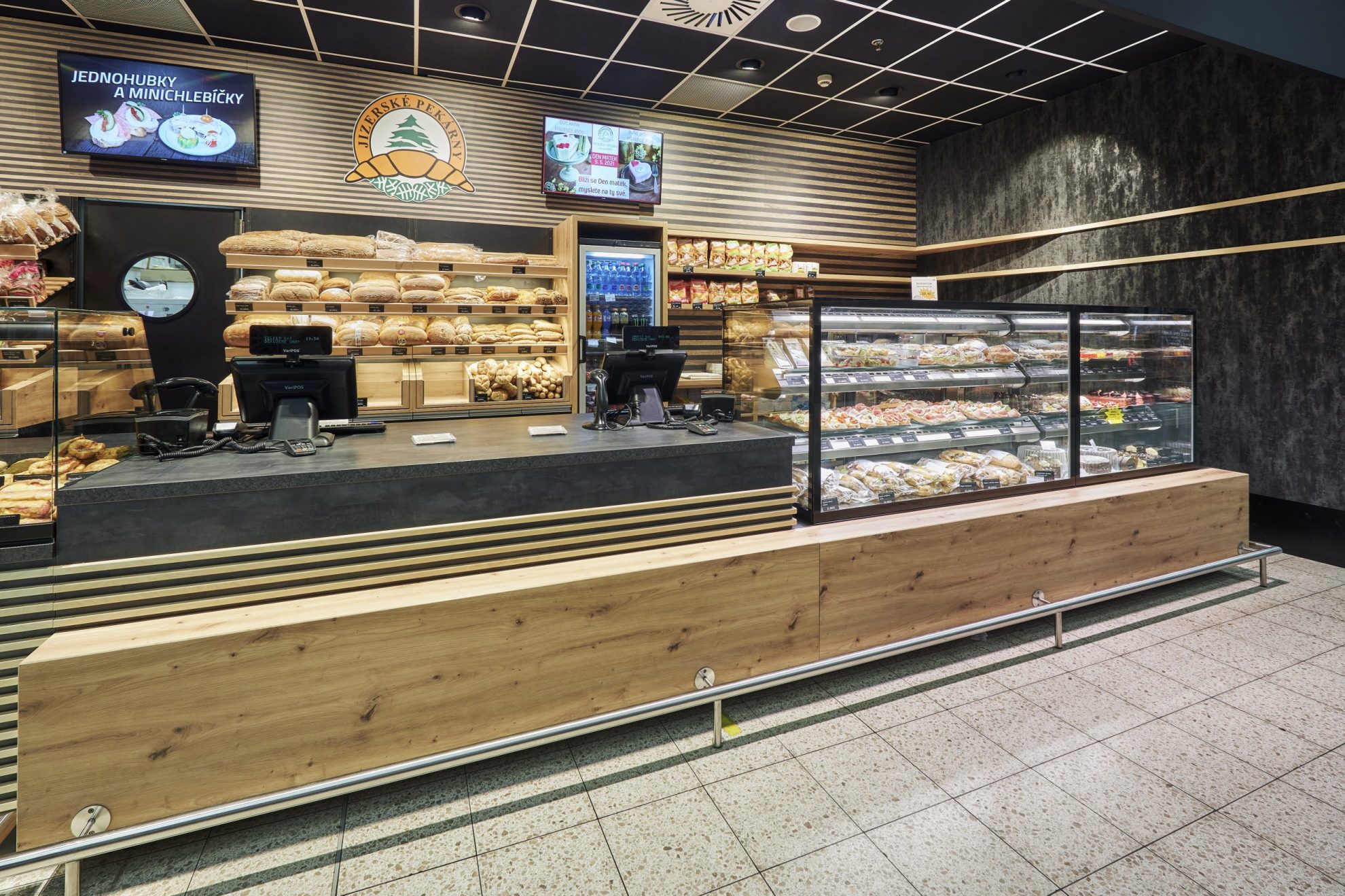 FESCHU Jizerske pekarny OC Kaufland Melnik pult, TV menu a chladici vitriny