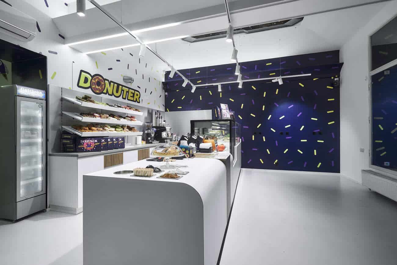 FESCHU Donuter celkový pohled zboku FESCHU Donuter celkový pohled zboku